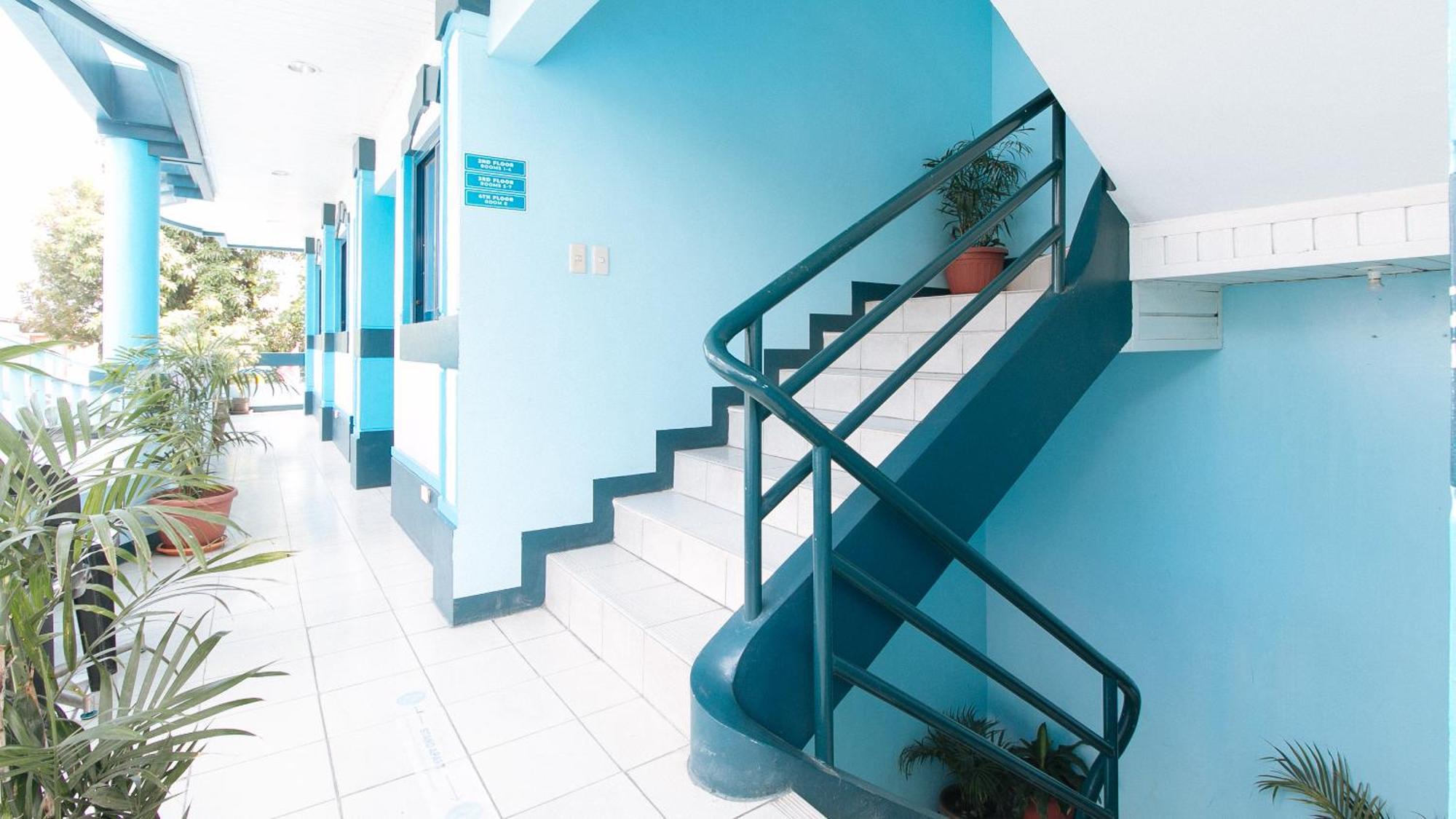 Reddoorz At Plus Villa Gloria Taguig Eksteriør bilde
