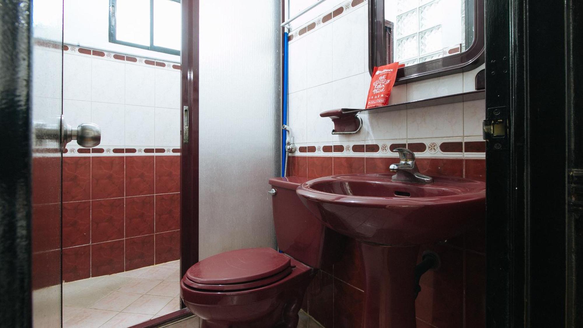 Reddoorz At Plus Villa Gloria Taguig Eksteriør bilde