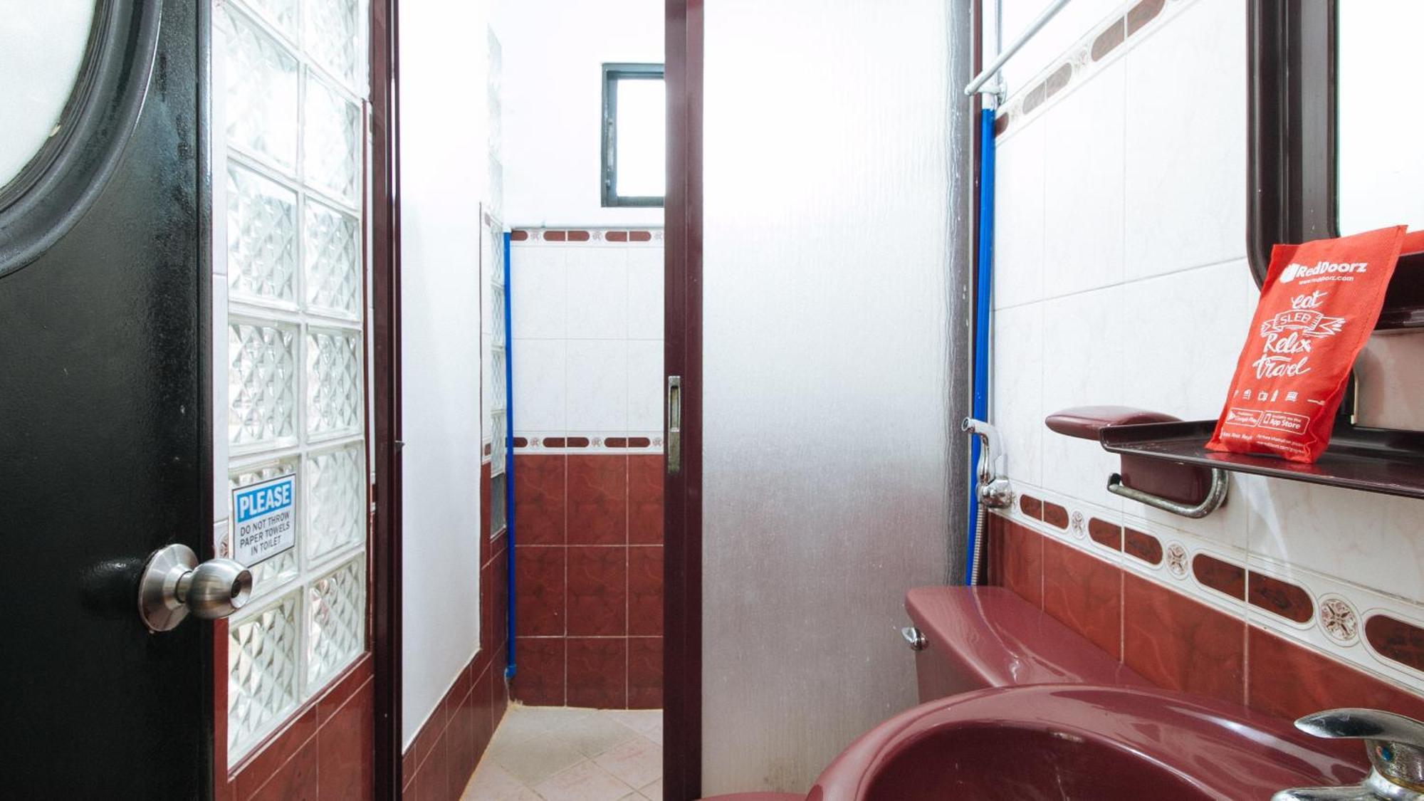 Reddoorz At Plus Villa Gloria Taguig Eksteriør bilde