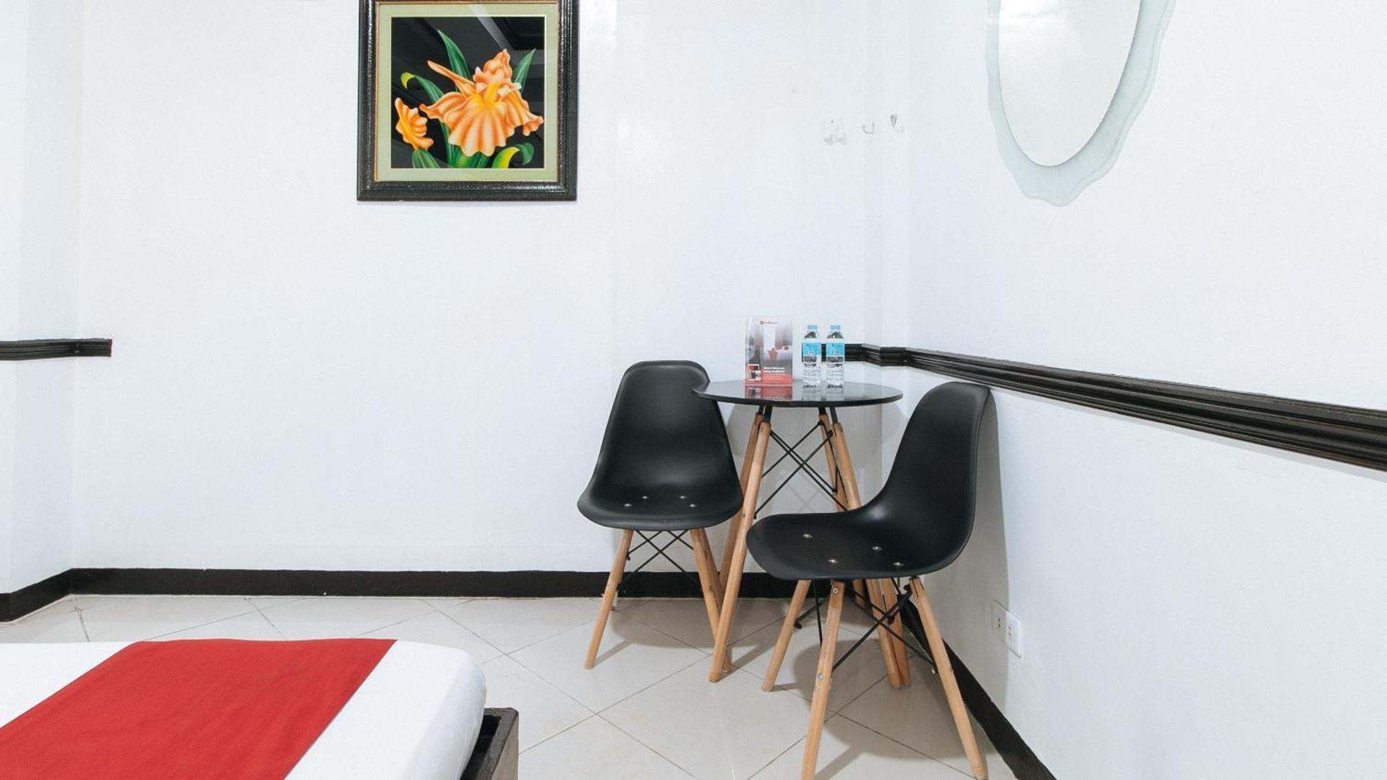 Reddoorz At Plus Villa Gloria Taguig Eksteriør bilde