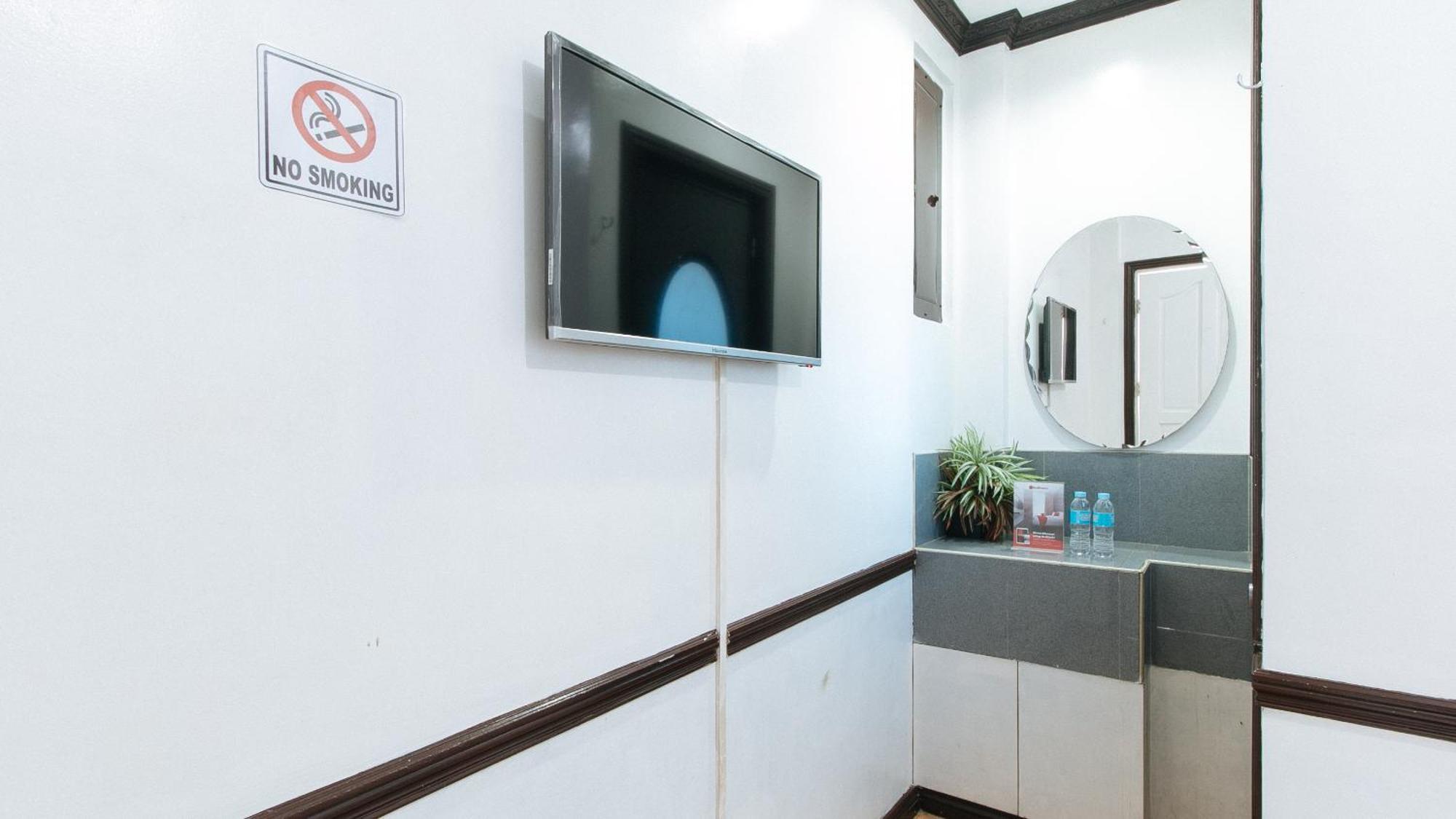 Reddoorz At Plus Villa Gloria Taguig Eksteriør bilde