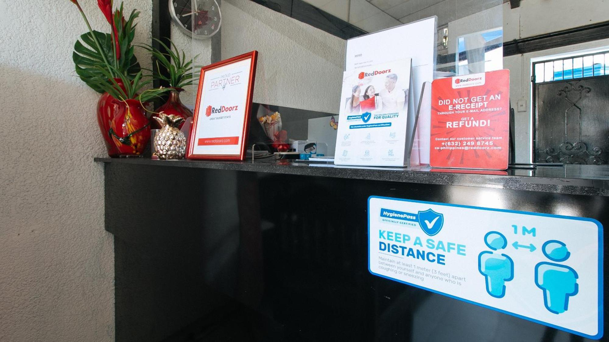 Reddoorz At Plus Villa Gloria Taguig Eksteriør bilde