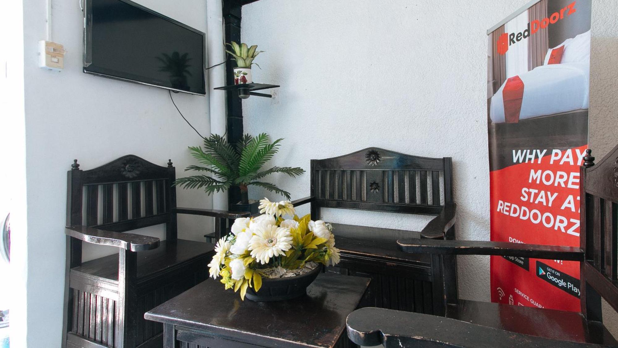 Reddoorz At Plus Villa Gloria Taguig Eksteriør bilde